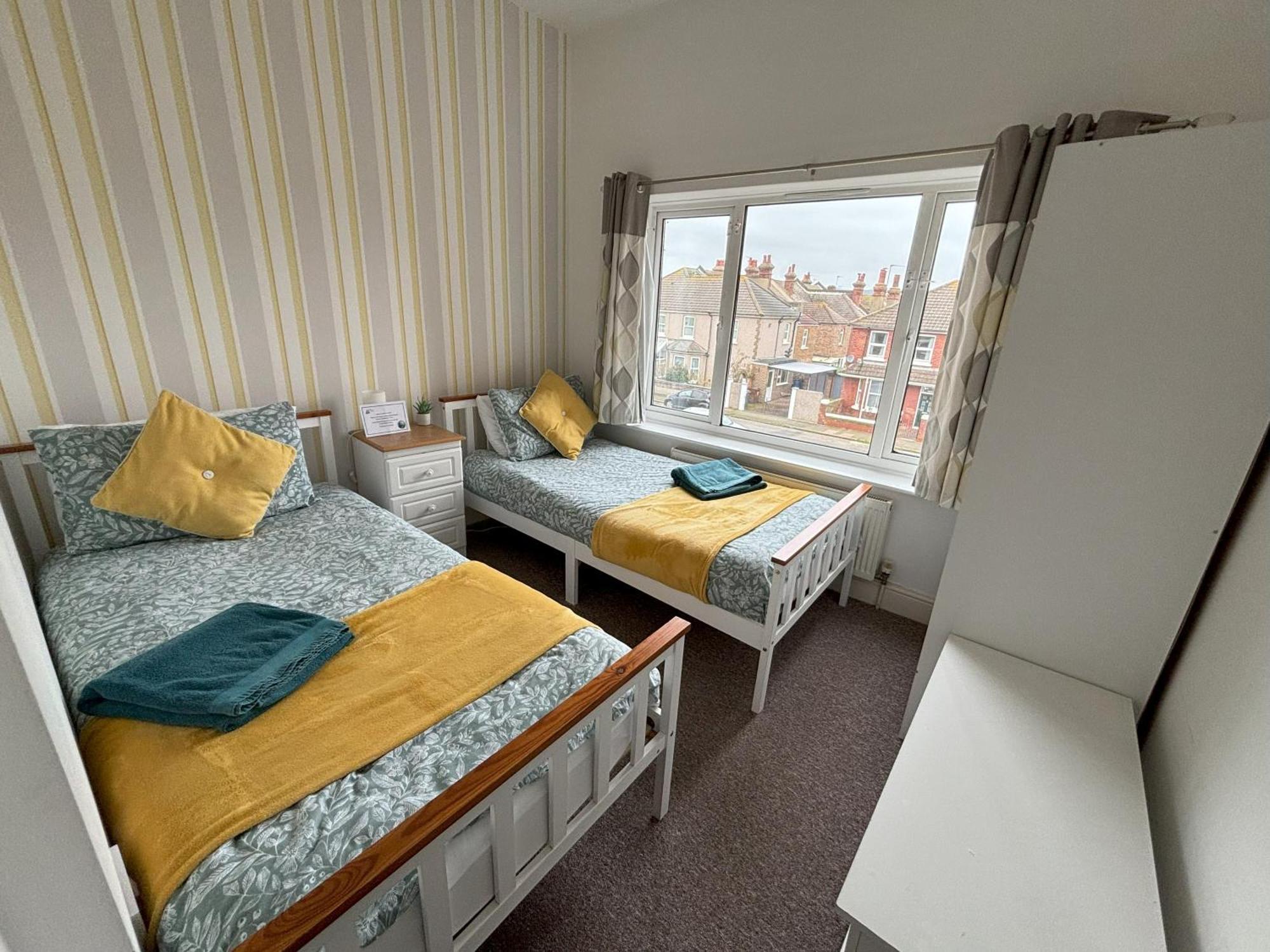 Seabreeze Apartment Eastbourne Luaran gambar
