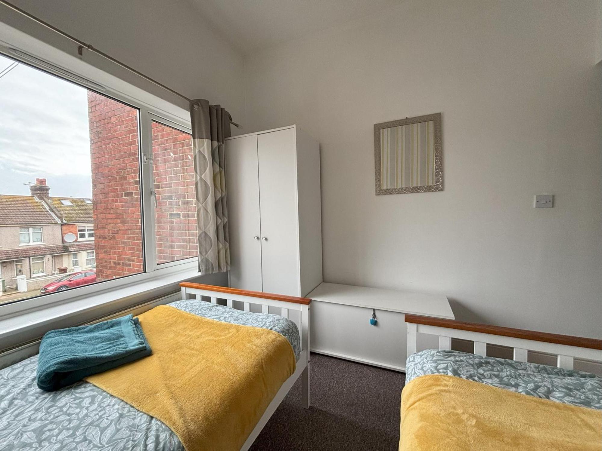 Seabreeze Apartment Eastbourne Luaran gambar