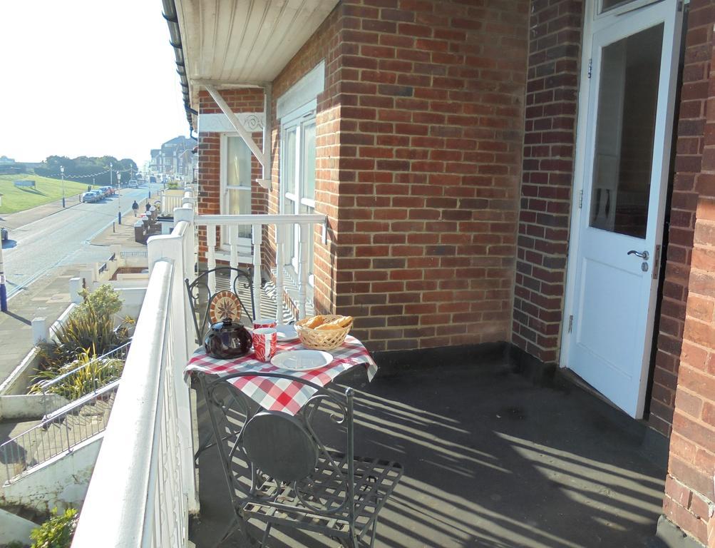 Seabreeze Apartment Eastbourne Luaran gambar