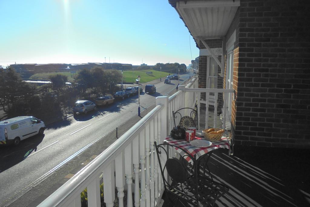 Seabreeze Apartment Eastbourne Luaran gambar
